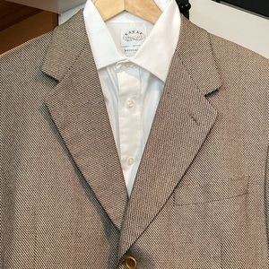 Canali Silk-Wool Sport Coat. Size 54R IT / 44R US.
